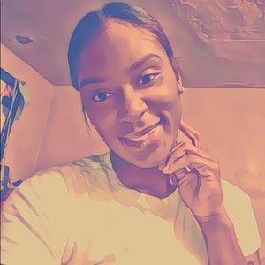 Meet your Posher, Valeisha